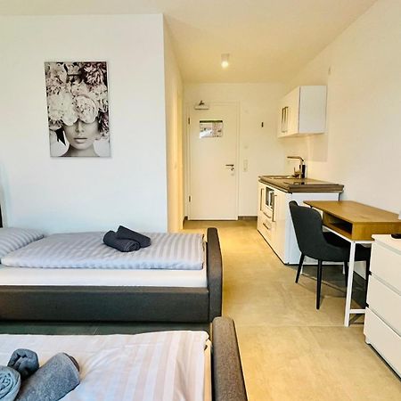 Livingboxx Karlsruhe - Messe I Neuwertige Apartments Mit Kueche ラインシュテッテン エクステリア 写真