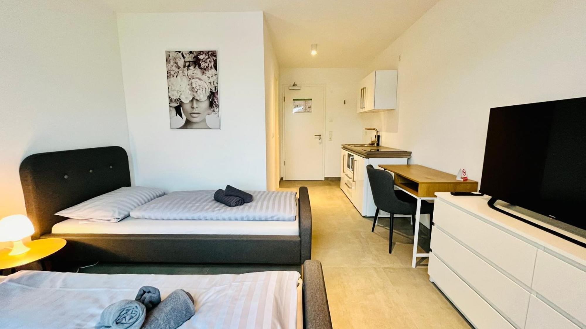 Livingboxx Karlsruhe - Messe I Neuwertige Apartments Mit Kueche ラインシュテッテン エクステリア 写真